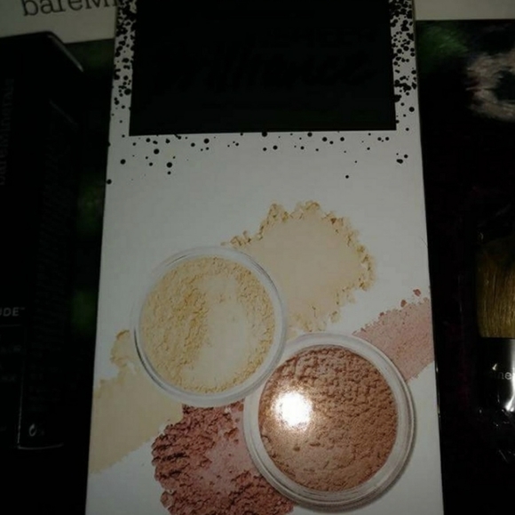Bare Minerals set - Picture 1 of 3